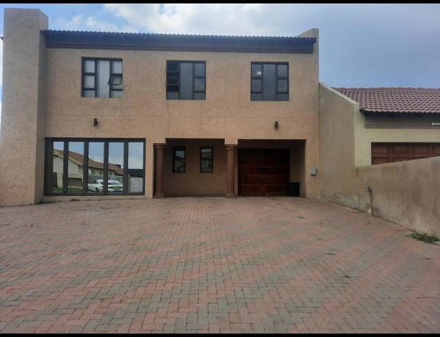 4 BEDROOM HOUSE FOR SALE IN POWERVILLE